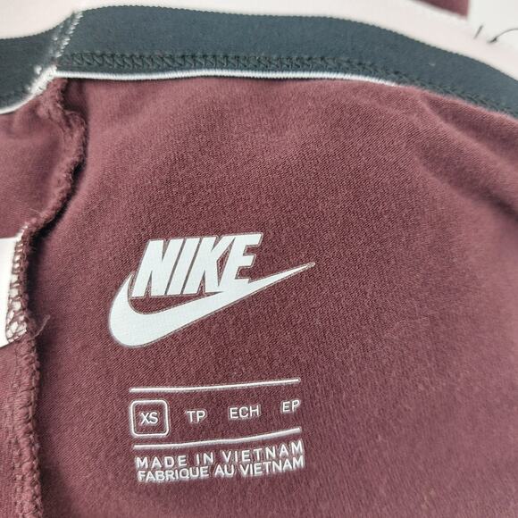 Nike Athletic Leggings Size XS Burgundy Red Gold Print Sport - Picture 10 of 14